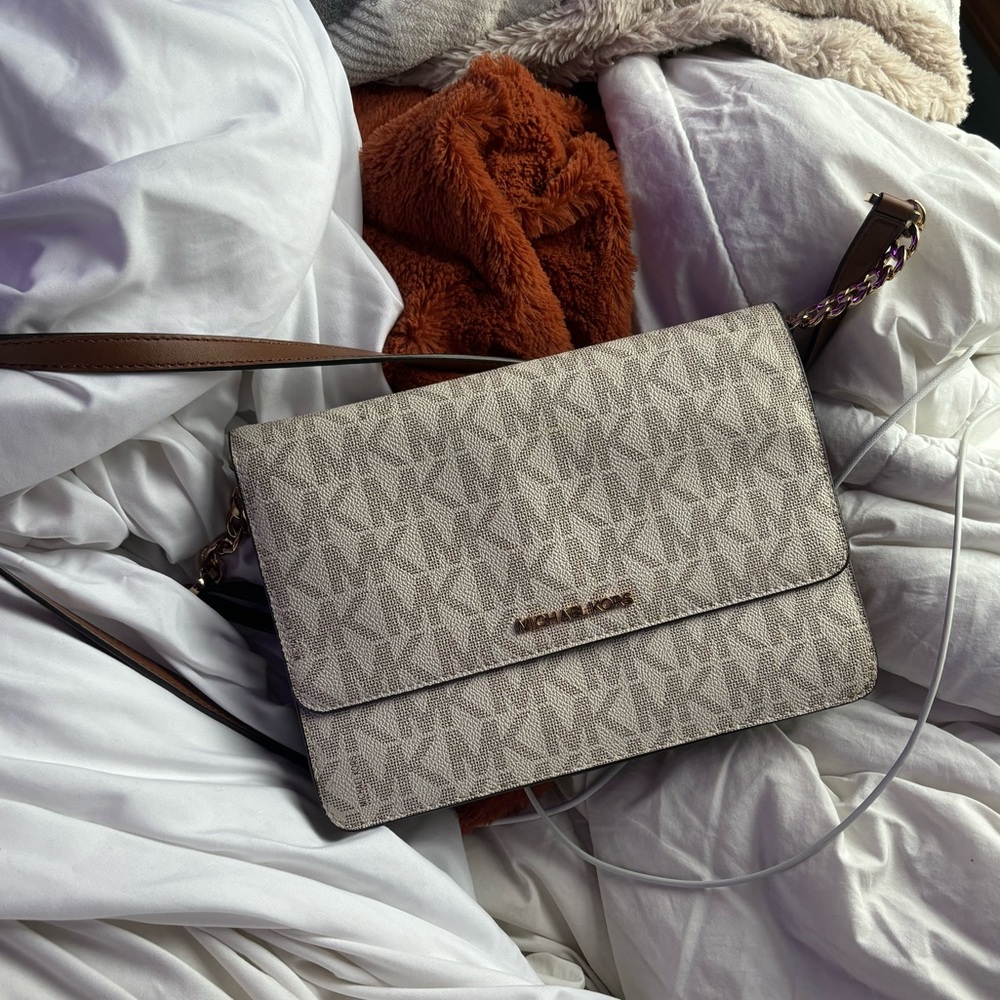 Michael Kors Crossbody